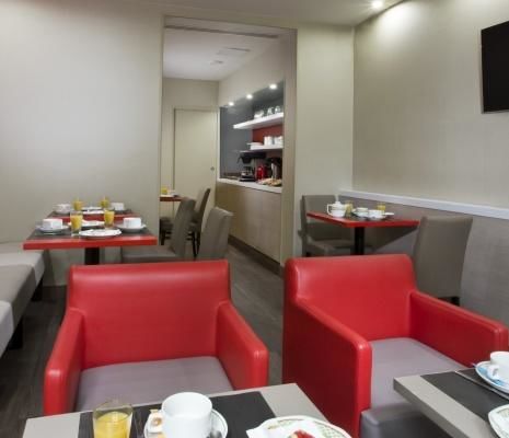 Hôtel des Pavillons – Breakfast