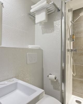 Hôtel des Pavillons – Double Room