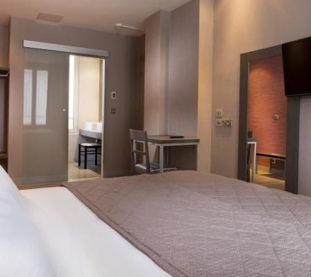 Hôtel des Pavillons – Double Plus Room
