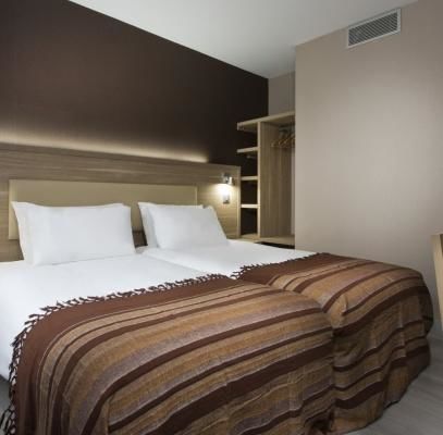 Hôtel des Pavillons – Twin Room