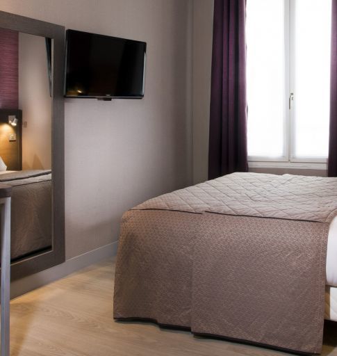 Hotel des Pavillons Paris Double Plus Room