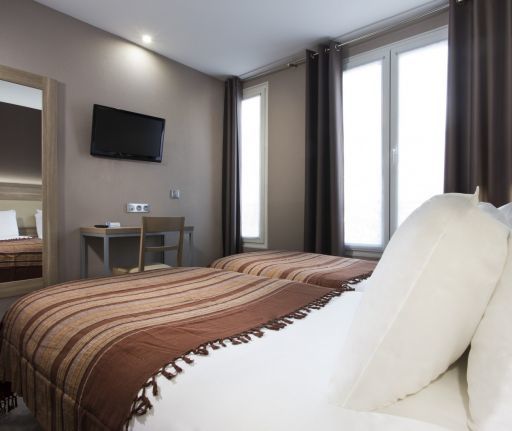 Hotel des Pavillons Paris Twin Room